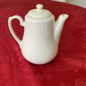Homer Laughlin White Ceramic Coffee/Tea Pot